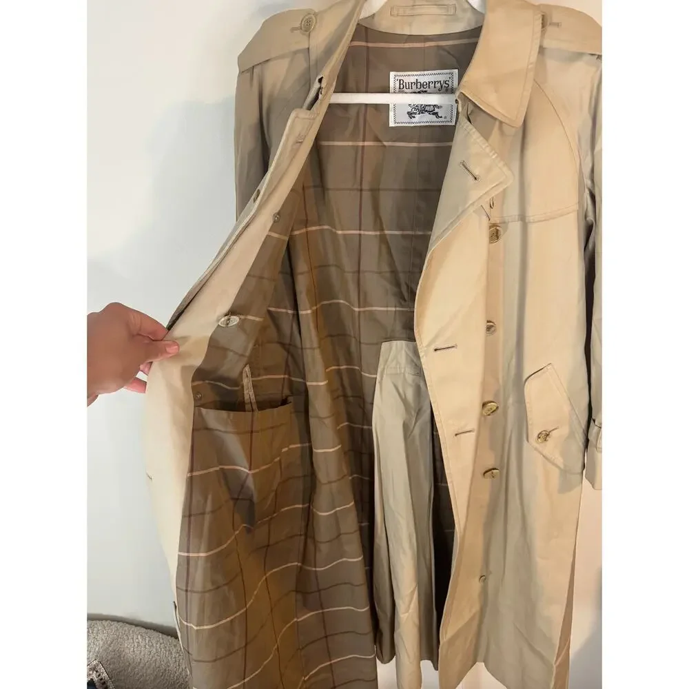 Vintage Burberry Trench Coat - Picture 2 of 4